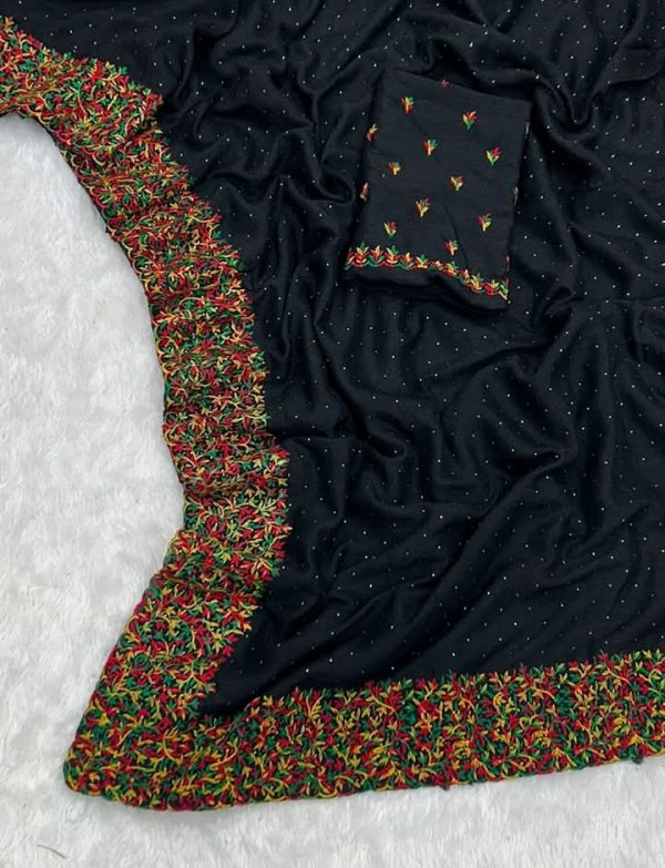 Dhupiyan Silk Saree with Blouse Piece - Image 2